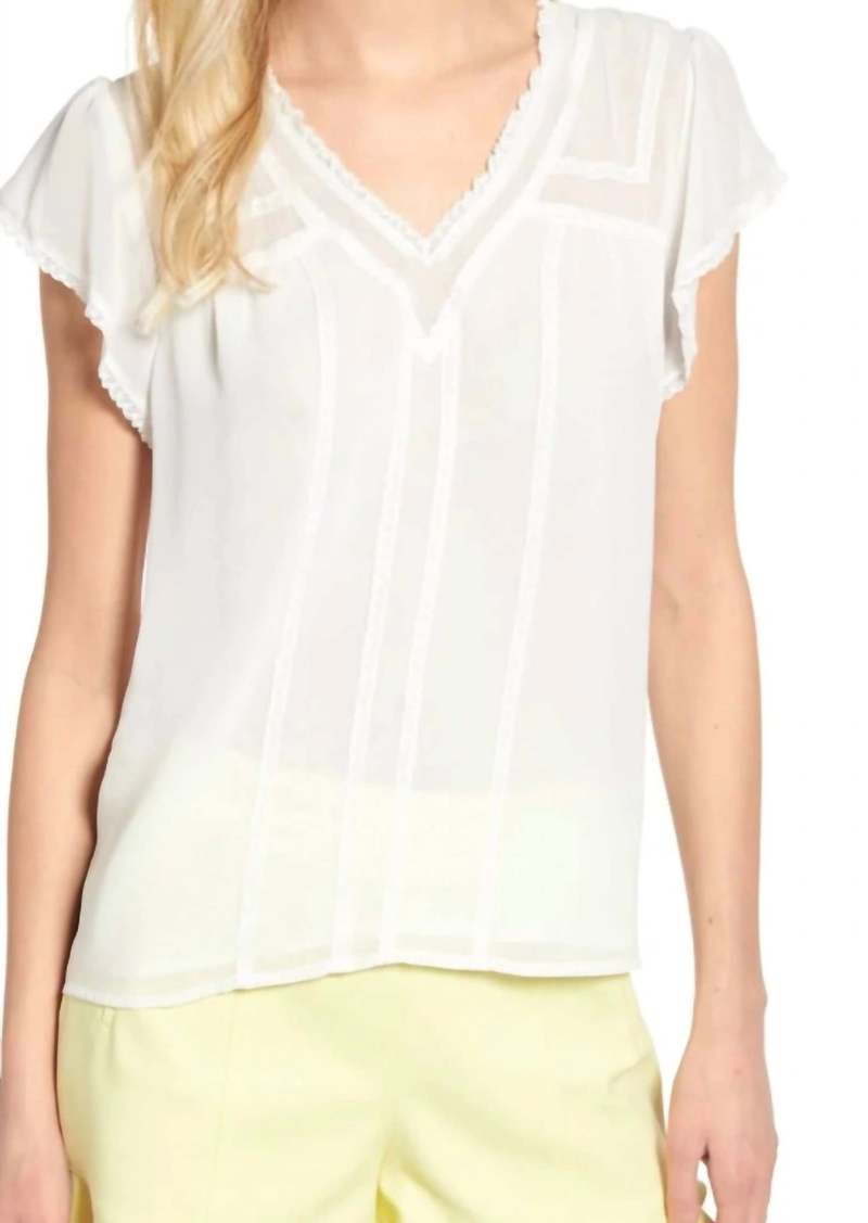 1.STATE Short Sleeve V-Neck Blouse W/ Lace Trim Blouse In Ecru