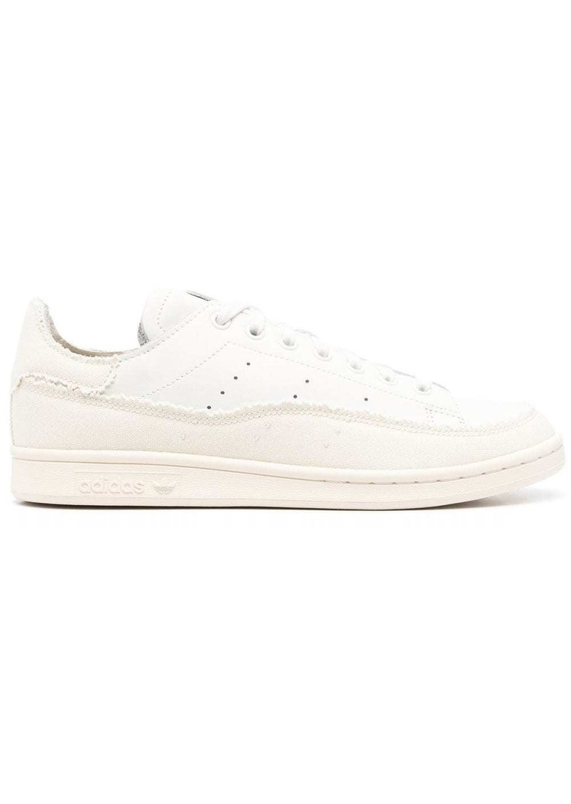 Adidas GY2549 low-top sneakers