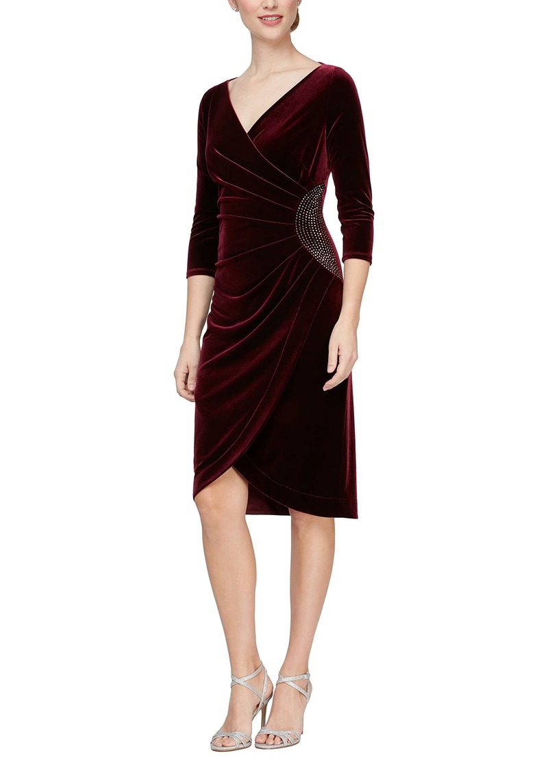 Alex Evenings Women's Short Velvet Cocktail Dress with Beading Detail (Reg Petite)