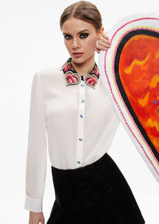 alice + olivia WILLA EMBROIDERED COLLAR PLACKET TOP