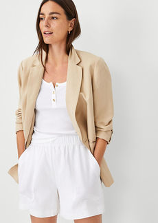 Ann Taylor AT Weekend Patch Pocket Easy Mid Shorts in Linen Blend