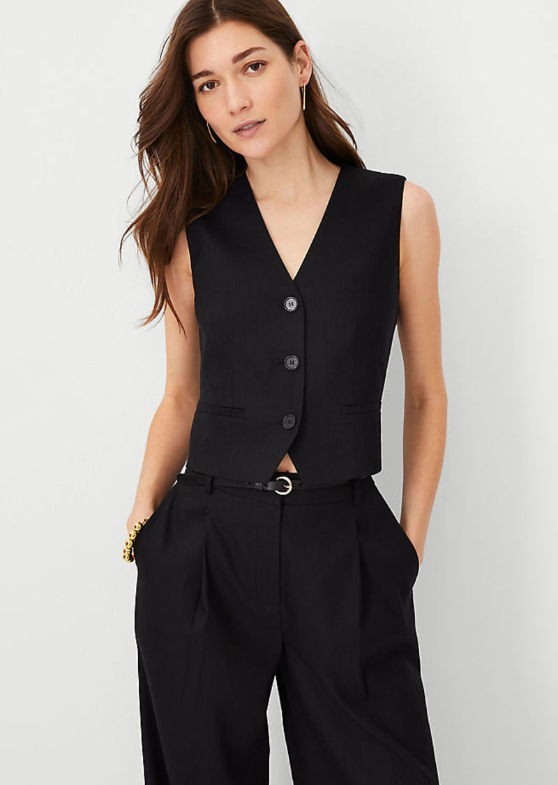 Ann Taylor The Petite Fitted Vest in Linen Twill