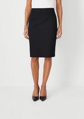 Ann Taylor The Petite Seamed Pencil Skirt in Seasonless Stretch - Curvy Fit