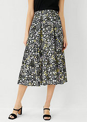 Ann Taylor Floral Pull On Midi Pocket Skirt