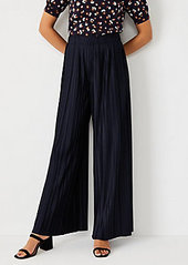 Ann Taylor The Pleated Pull On Pant