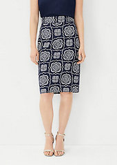 Ann Taylor Tile Piped Pencil Skirt