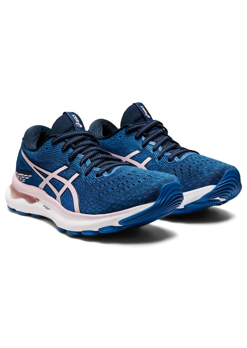 Asics Women Nimbus V24 Shoes in Blue