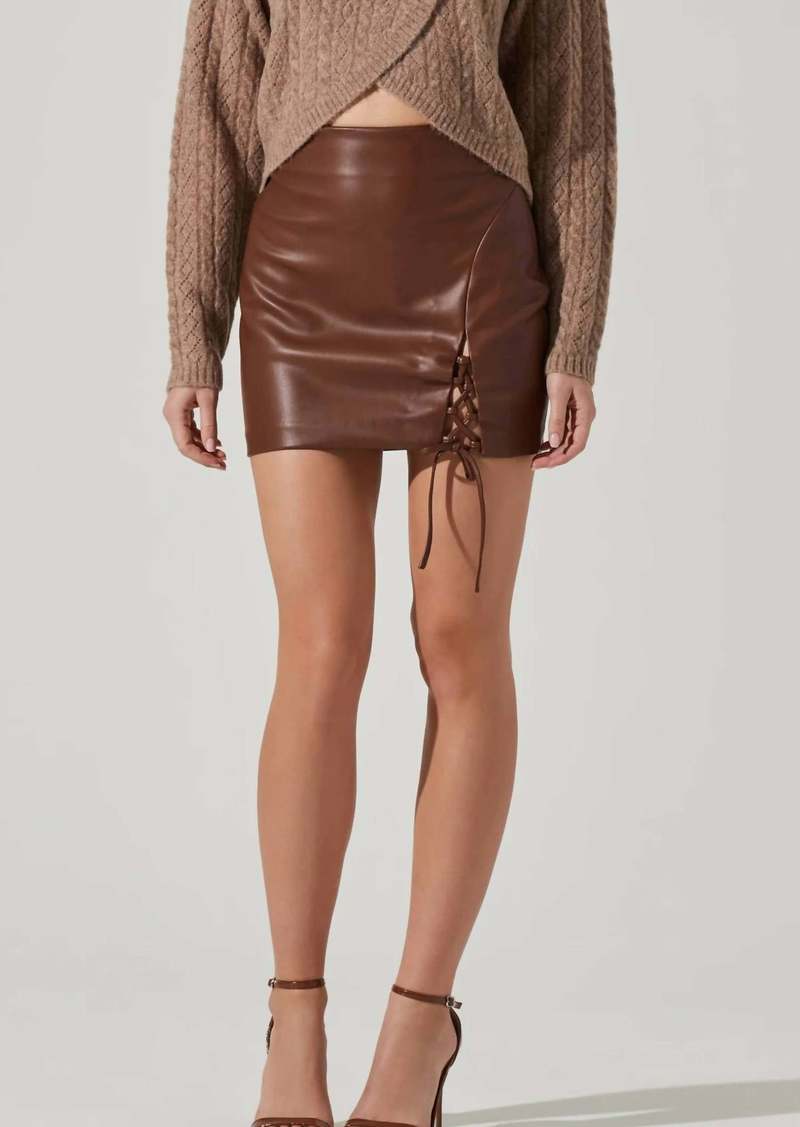ASTR Atwell Faux Leather Skirt In Chestnut