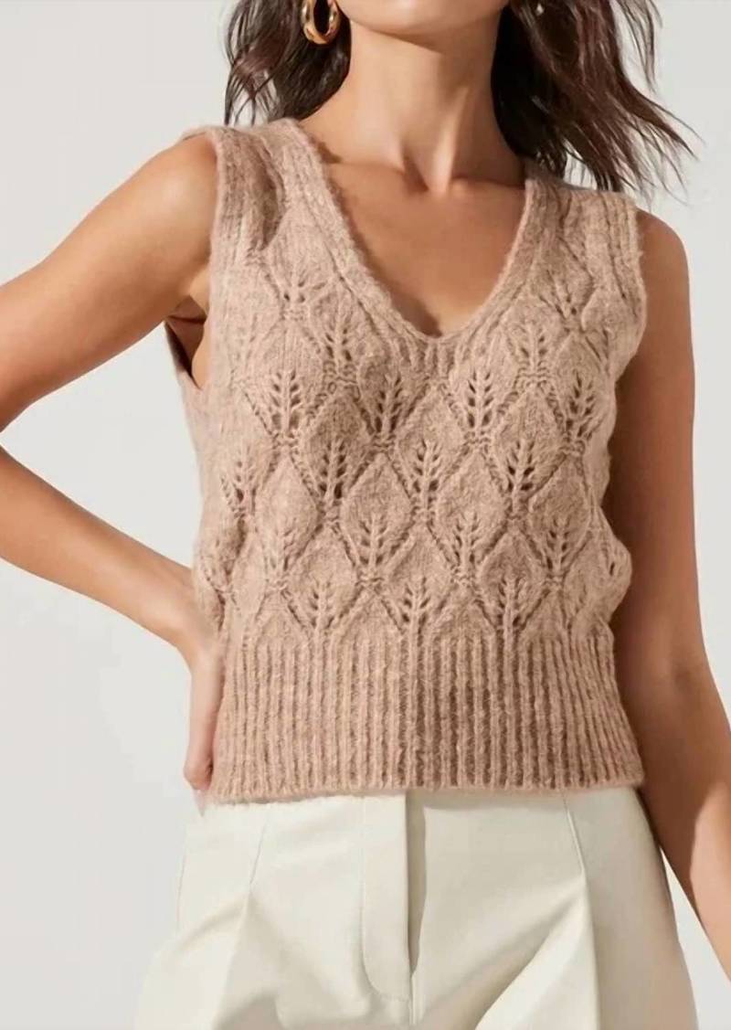 ASTR Knit Vest In Taupe