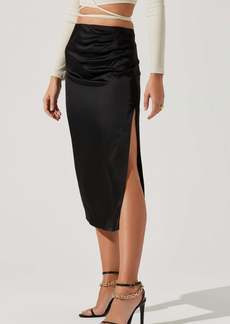 ASTR Perry Ruched Side Slit Midi Skirt In Black