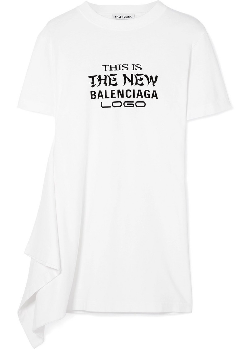 this is the new balenciaga logo t shirt