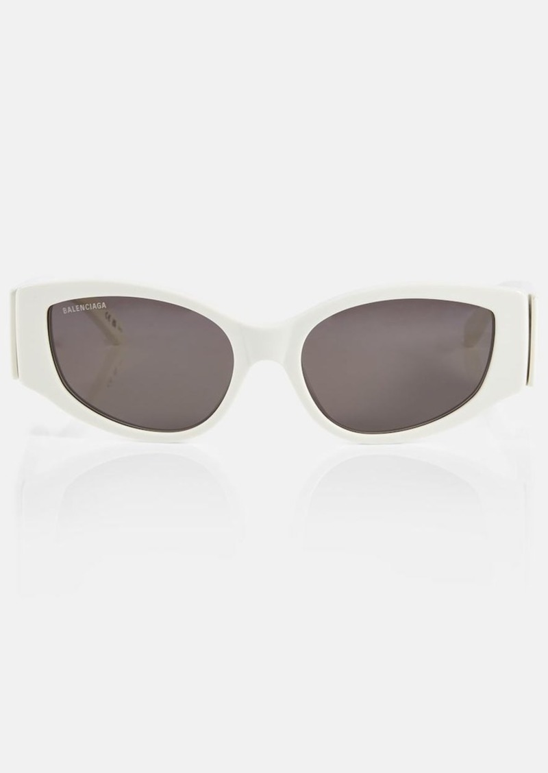 Balenciaga Everyday logo cat-eye sunglasses