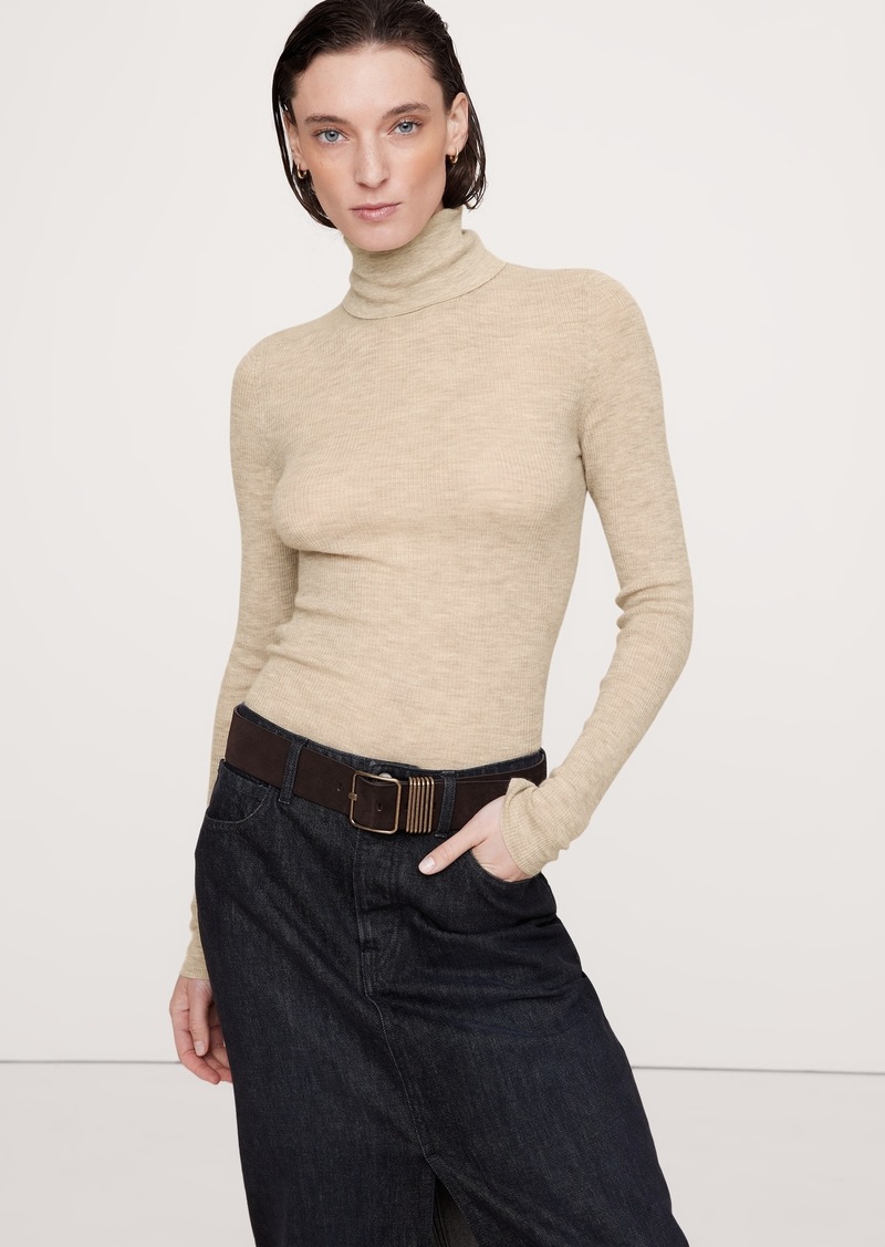 Banana Republic Featherweight Cashmere Turtleneck Sweater