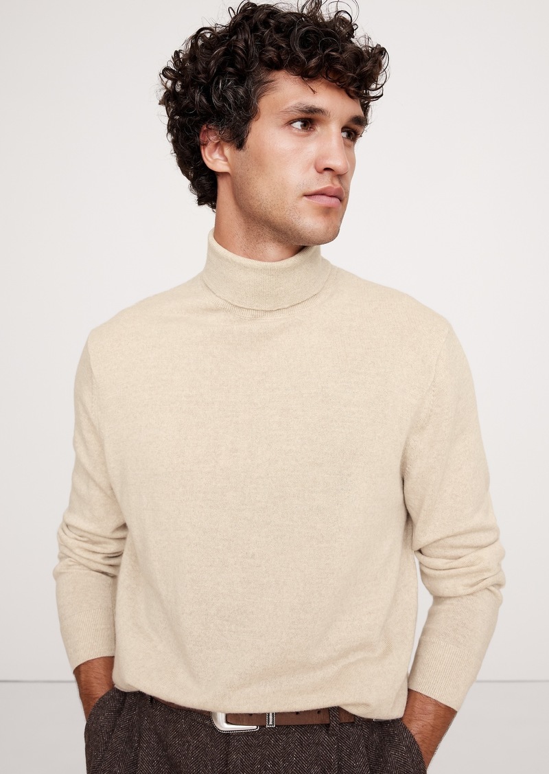 Banana Republic Italian Merino Turtleneck Sweater