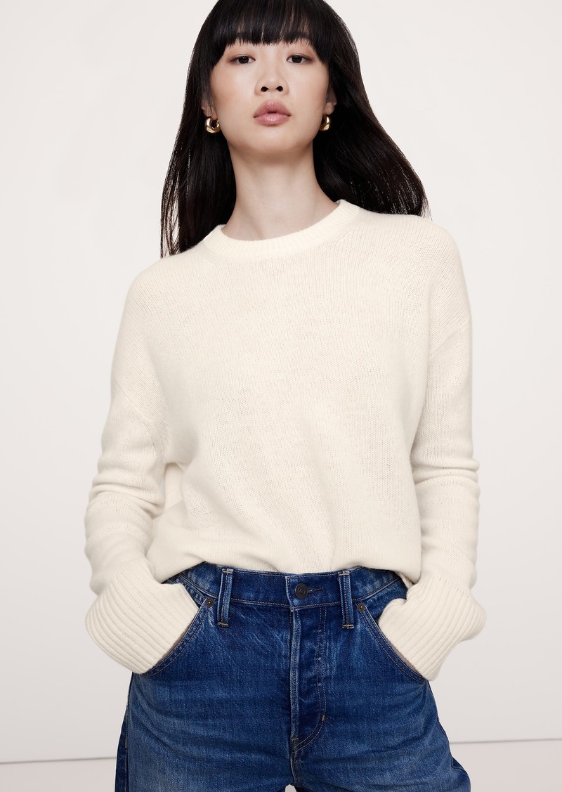 Banana Republic Oversized Midweight Cashmere Crew-Neck Sweater