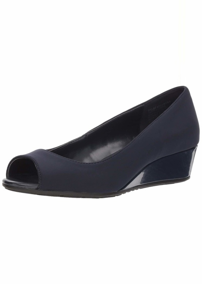 Bandolino Women's Candra Pump Navy Fabric 410