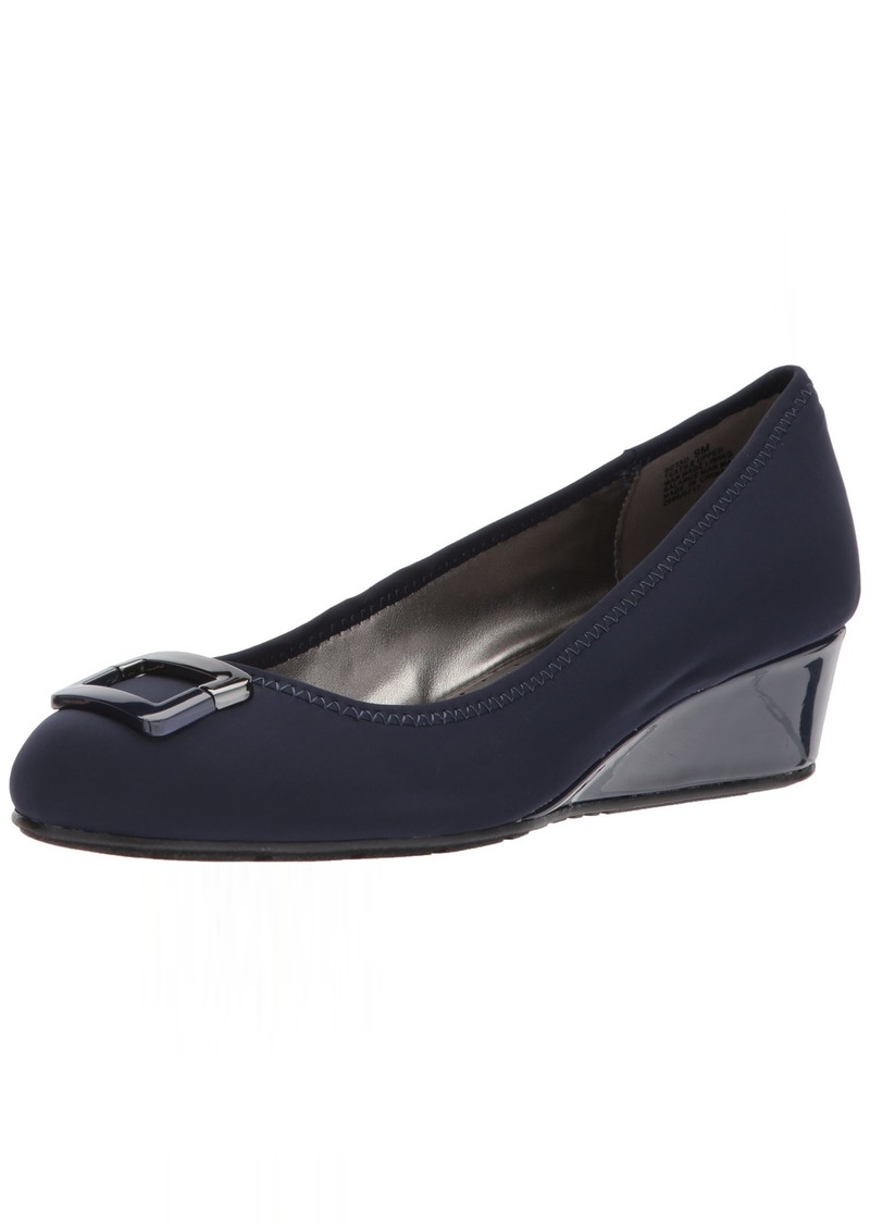 Bandolino Footwear Women's Tad Pump Navy