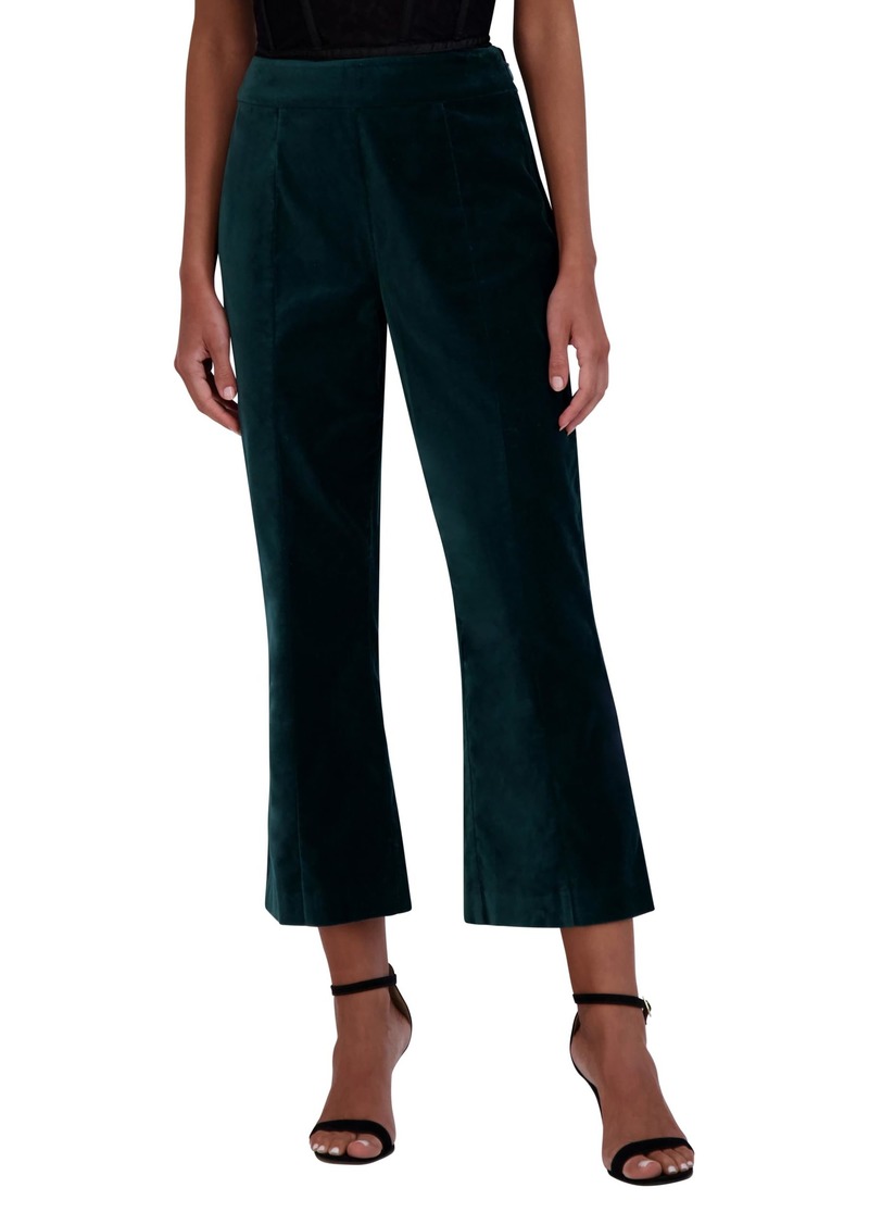 BCBG Max Azria BCBGMAXAZRIA Women's Flare Leg Cropped Velvet Pant