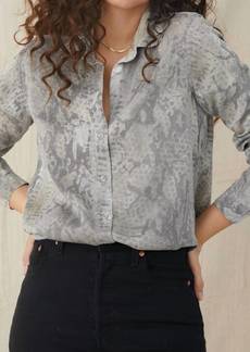 Bella Dahl Classic Button Down Shirt In Hand Painted Snake Print