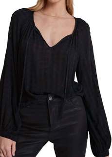 Bella Dahl Houndstooth Tie Front Blouse In Black