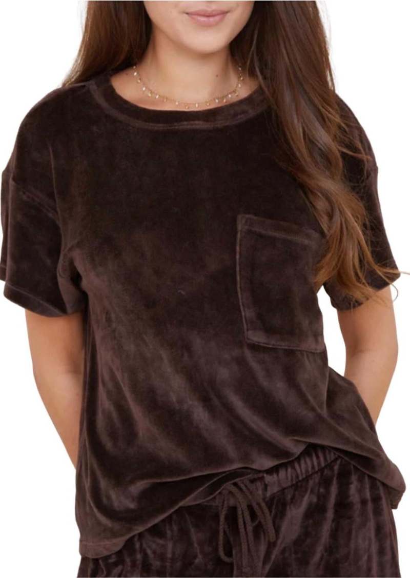 Bella Dahl Pocket Tee In Dark Cacao