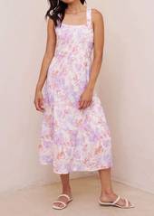 Bella Dahl Scrunch Strap Tiered Midi Dress In Peach Jardin Print