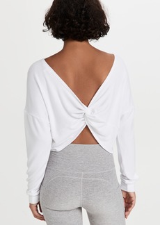 Beyond Yoga Do The Twist Cropped Pullover