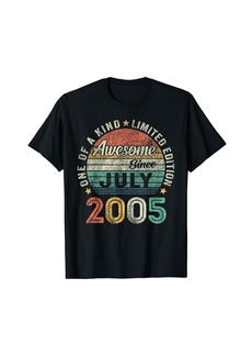 Born 19 Years Old Made In July 2005 19th Birthday Gifts Girl Boy T-Shirt