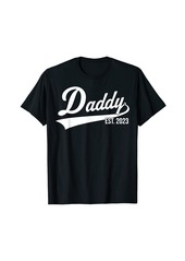 Born 1st Time Dad EST 2023 New First Fathers Hood Day Daddy 2023 T-Shirt