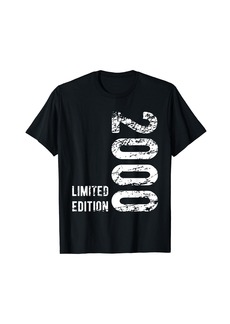 Born 2000 24th Birthday Gift Men Women Turning 24 Years Old T-Shirt