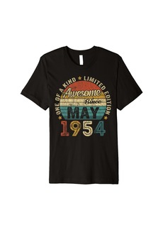 Born 70 Years Old Made In May 1954 Vintage 70th Birthday Gifts Premium T-Shirt