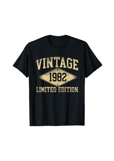 Born Vintage 1982 Limited Edition Year Of Birth Birthday T-Shirt
