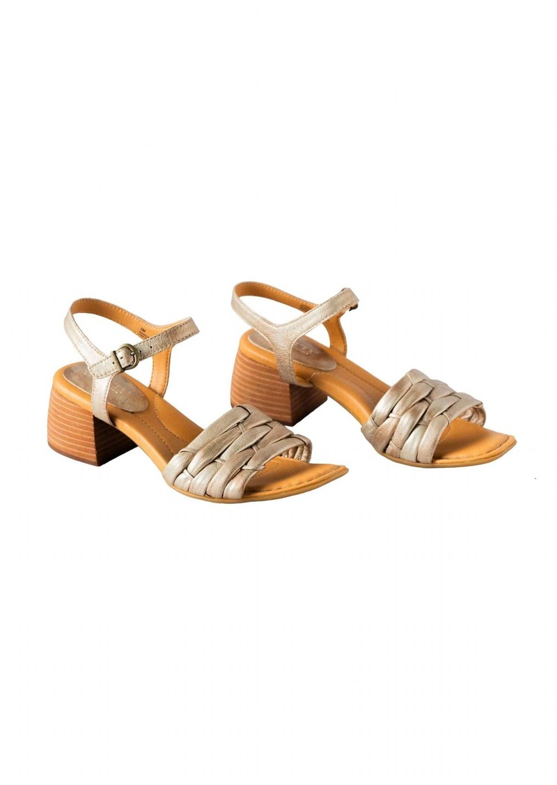 Born Women Shonie Sandal In Light Gold