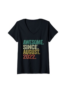 Born Womens 2 Years Old Gifts Awesome Since August 2022 2nd Birthday V-Neck T-Shirt