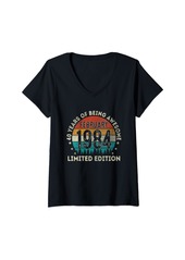 Born Womens 40th Birthday Gifts Vintage February 1984 40 Years Old Retro V-Neck T-Shirt