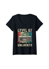 Born Womens 67th Birthday Men Level 67 Unlocked Video Gamer 67 Years Old V-Neck T-Shirt