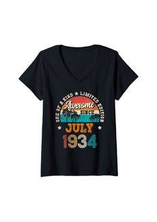 Born Womens 90 Years Old Made In July 1934 Vintage 90th Birthday Gifts V-Neck T-Shirt