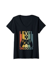 Born Womens 9th Birthday Gift Boys Level 9 Unlocked Funny Video Gamer V-Neck T-Shirt