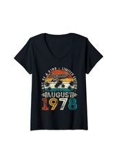 Born Womens Awesome Since August 1978 Vintage 46th Birthday Gift Men Dad V-Neck T-Shirt