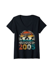 Born Womens Awesome Since August 2005 Vintage 19th Birthday Gifts Boys V-Neck T-Shirt