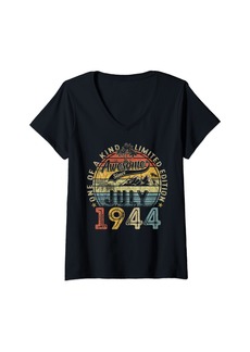 Born Womens Awesome Since July 1944 80 Years Old 80th Birthday Gifts Men V-Neck T-Shirt