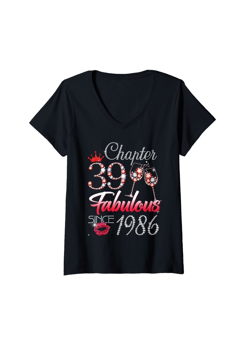 Born Womens Chapter 39 Fabulous Since 1986 39th Leopard Birthday Queen V-Neck T-Shirt