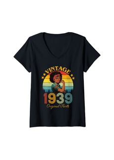 Born Womens Vintage 1939 Birthday Gifts For Women Funny 85th Birthday V-Neck T-Shirt