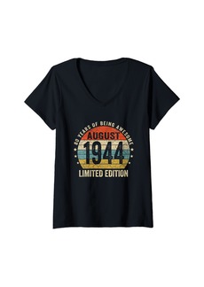 Born Womens Vintage August 1944 80th Birthday Party 80 Years Old Gifts V-Neck T-Shirt