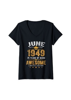Born Womens Vintage Made In June 1949 75th Birthday Men 75 Year Old V-Neck T-Shirt