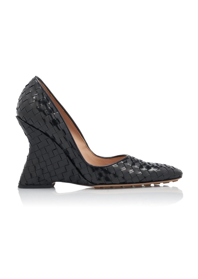 Bottega Veneta - Comet Intrecciato Leather Pumps - Black - IT 37 - Moda Operandi