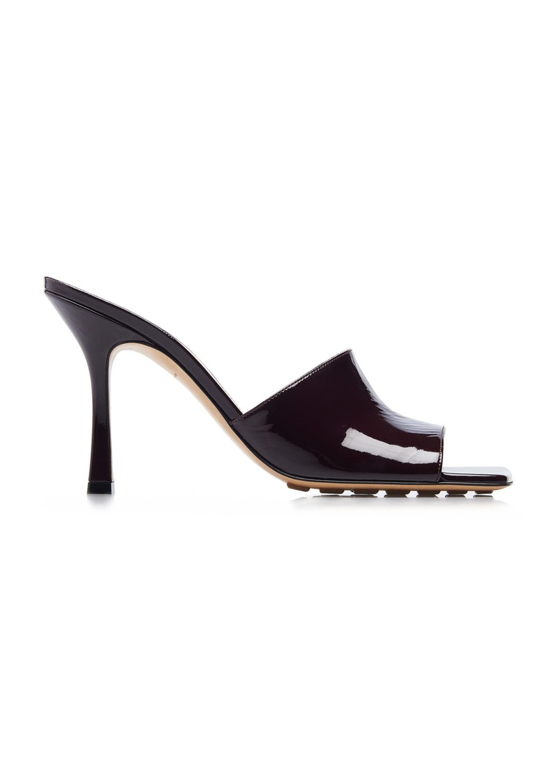 Bottega Veneta - Stretch Patent Leather Slide Sandals - Burgundy - IT 38 - Moda Operandi