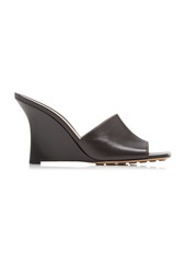 Bottega Veneta - Stretch Wedge Lounge Leather Mules - Neutral - IT 39 - Moda Operandi