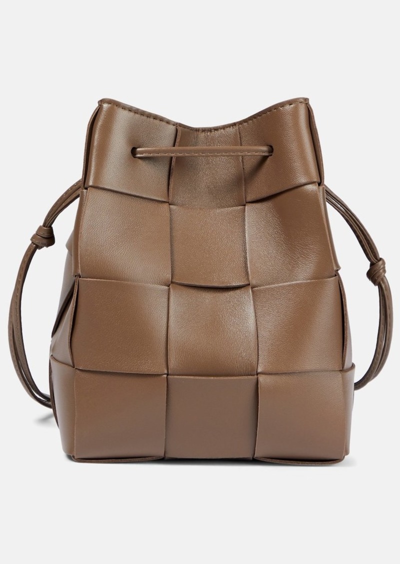 Bottega Veneta Cassette Small leather bucket bag