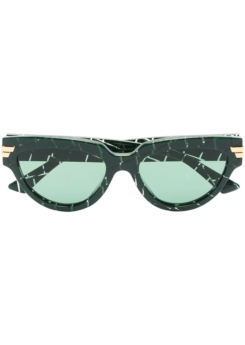 cat-eye croc-effect sunglasses